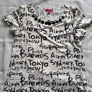 Max & Rina "Cities" Top Black and White Size Medium